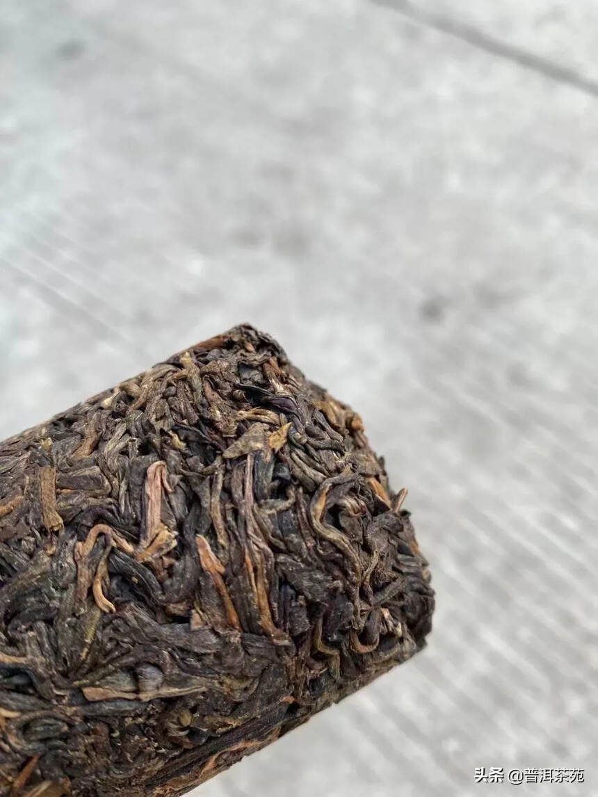 2009年班章古树竹筒茶，净含量1000克#普洱茶#