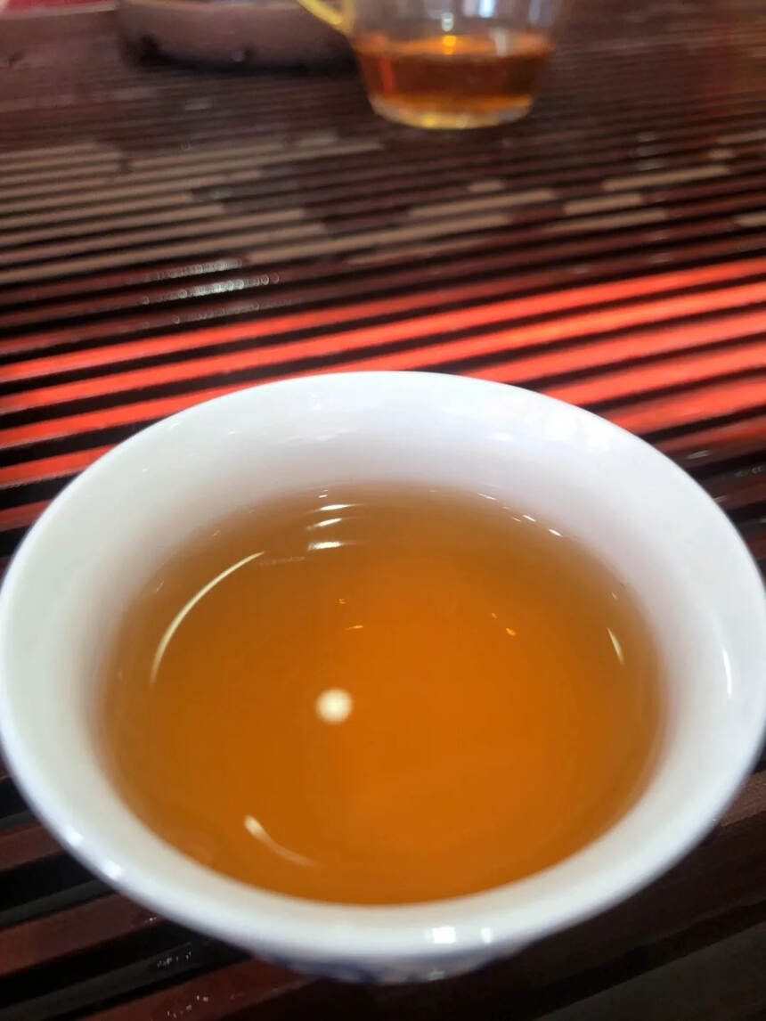 02年黎明茶厂大黄印青饼
四百克#广州头条# #深圳