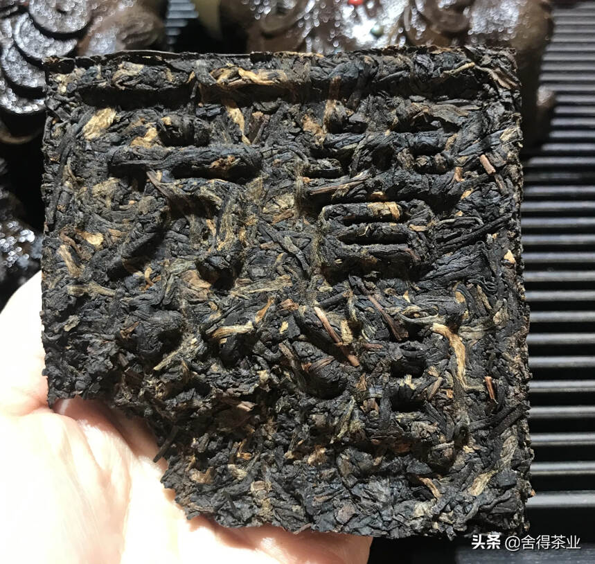 勐海茶厂92方砖，净含量100克，近30年转化，汤色