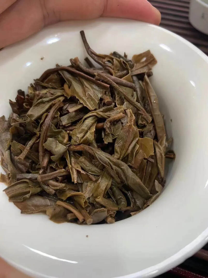 2003年易武单一茶箐，所谓单一茶箐就是早期纯料概念