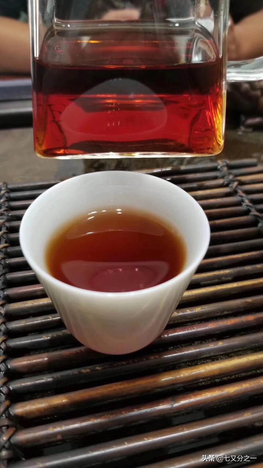 92年中茶高枕无忧茶砖3000克熟茶，
大块头 有范