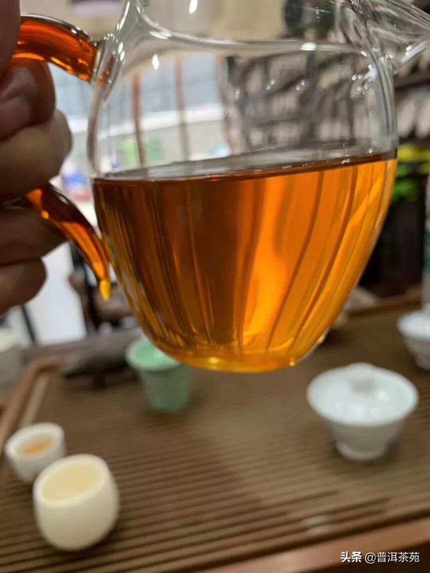 2006年蓝印生茶，  选料为易武地区古树茶#茶生活