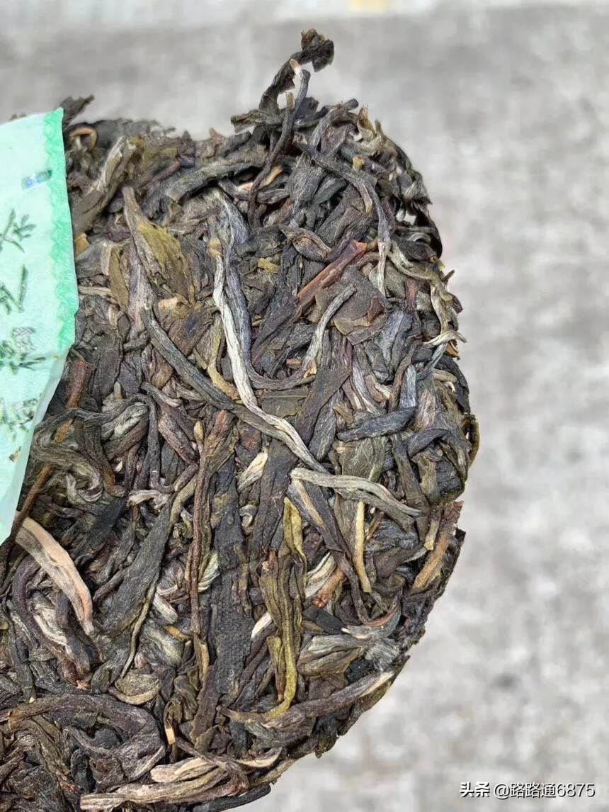 2020年易武高山茶，357g/片，7片/提，28片