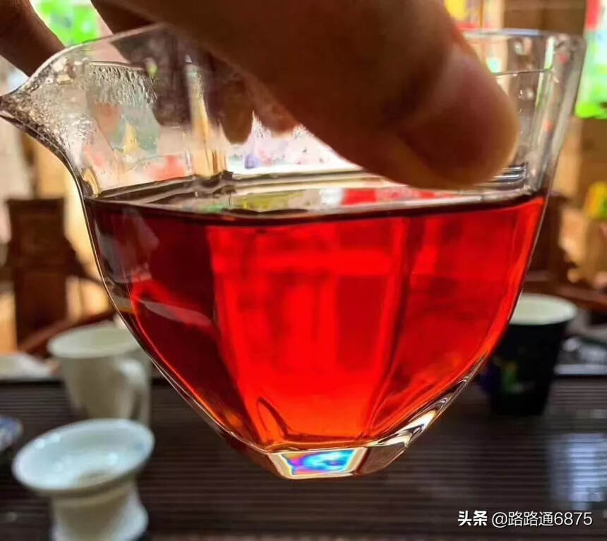 2000年纯干仓熟茶蘑菇沱，250克/个，4个/条，