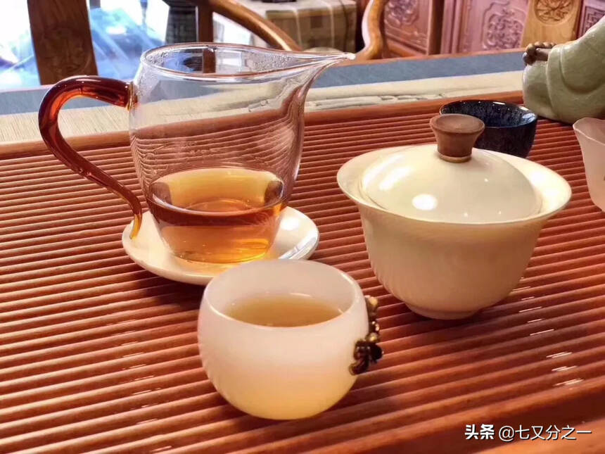 02年宋聘号生茶，干仓正品。一件84片，357克。蜜