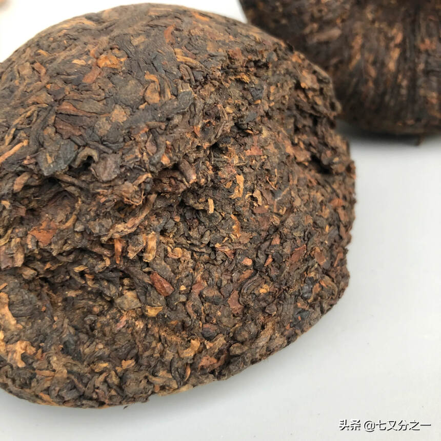 05年郎河熟沱，品质不多介绍
250克一个，口感
甜