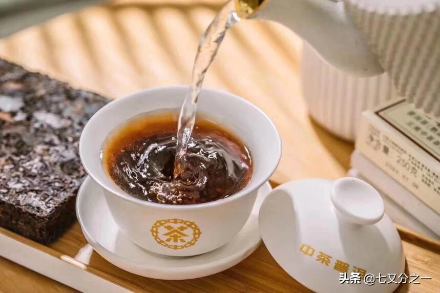 产品信息产品品名：中茶云南普洱茶砖-老茶头砖
产品货