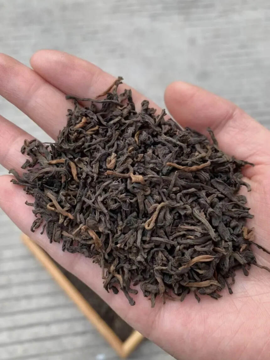 2005年勐海宫廷散料熟茶#茶生活# #喝茶# #茶