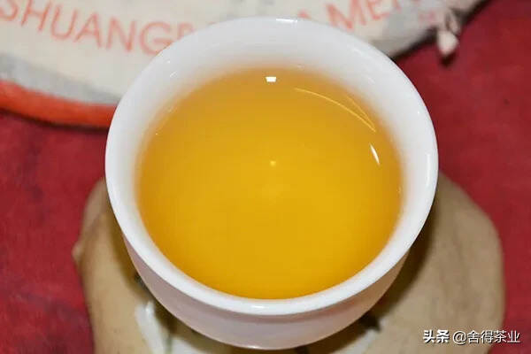 99年干仓簡雲青饼【傣文7542】老生茶，前两泡略有