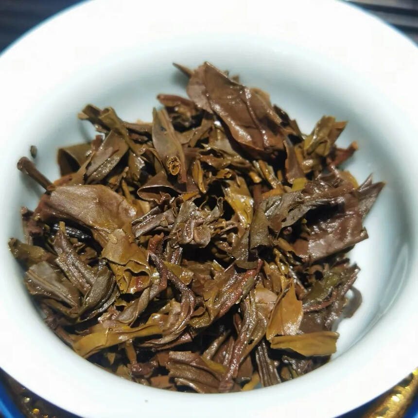 06年马来西亚古意斋小霸王生饼，200克一片，7片一