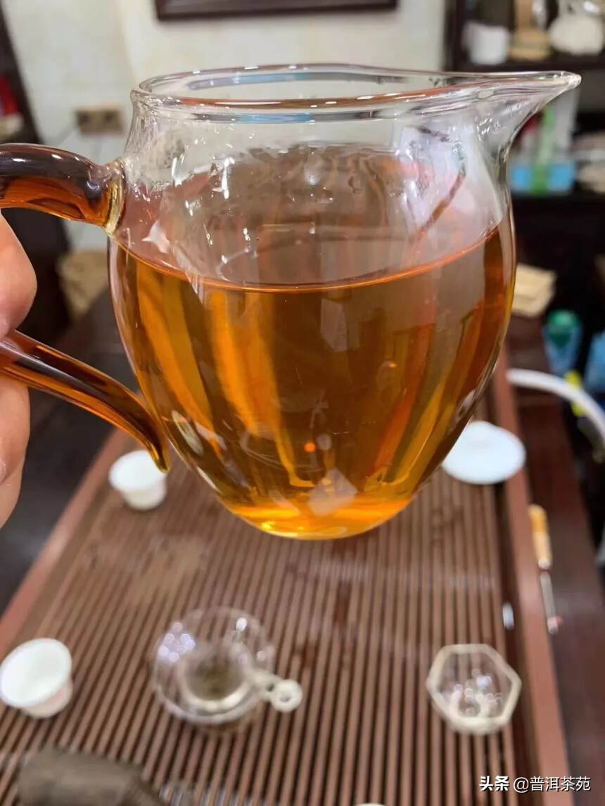 03年班章王砖，选料为纯正的古树茶#茶生活# #普洱