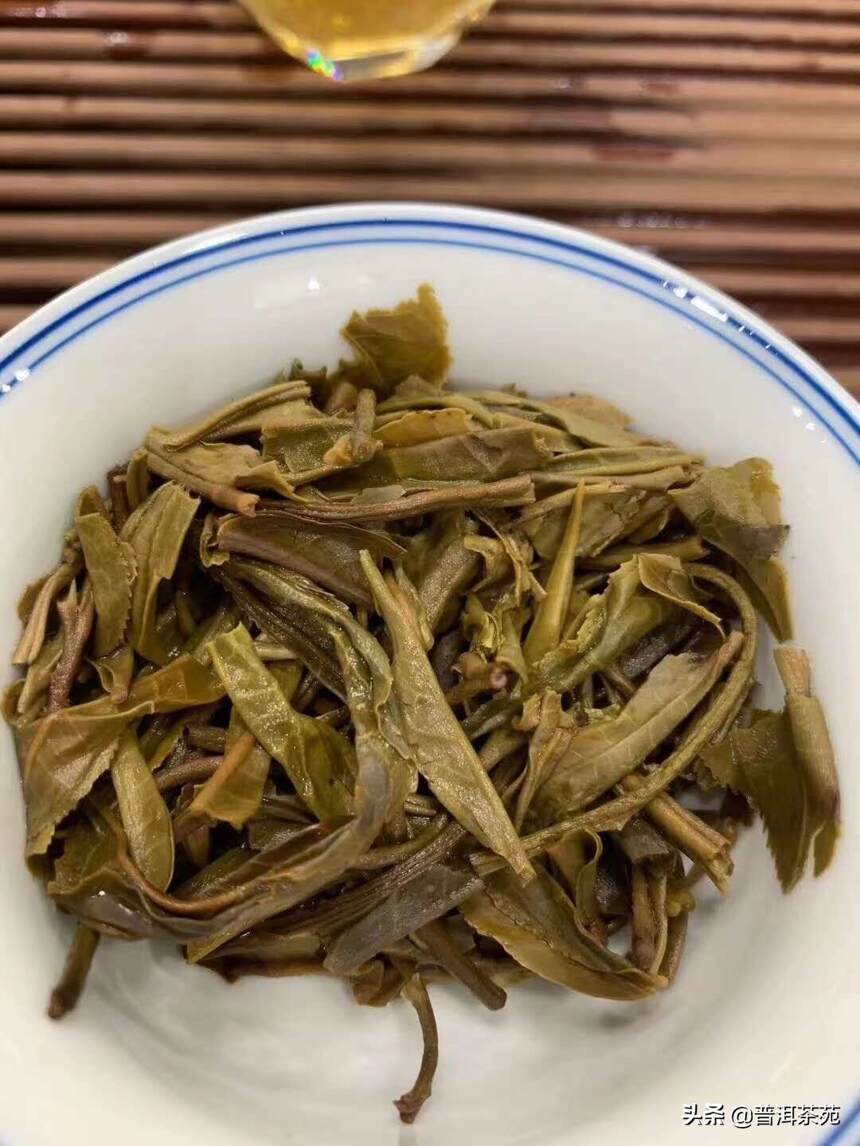布朗大树茶，金标37，有一生一熟#普洱茶# #中国茶