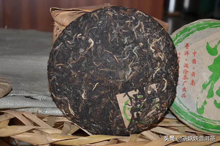 2007年景迈老生茶，昆明纯干仓存放，老传统工艺制作