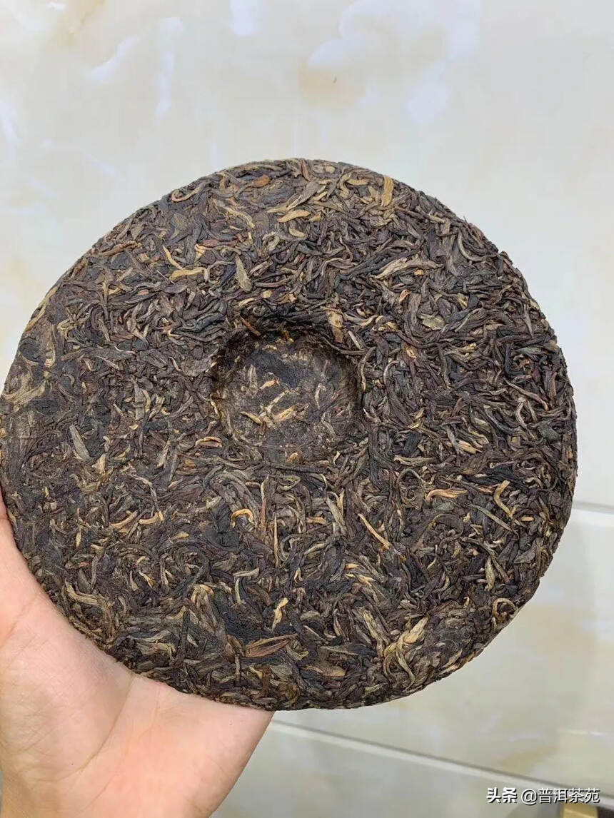 2012年班盆古树茶王青饼#普洱茶# #中国茶韵#