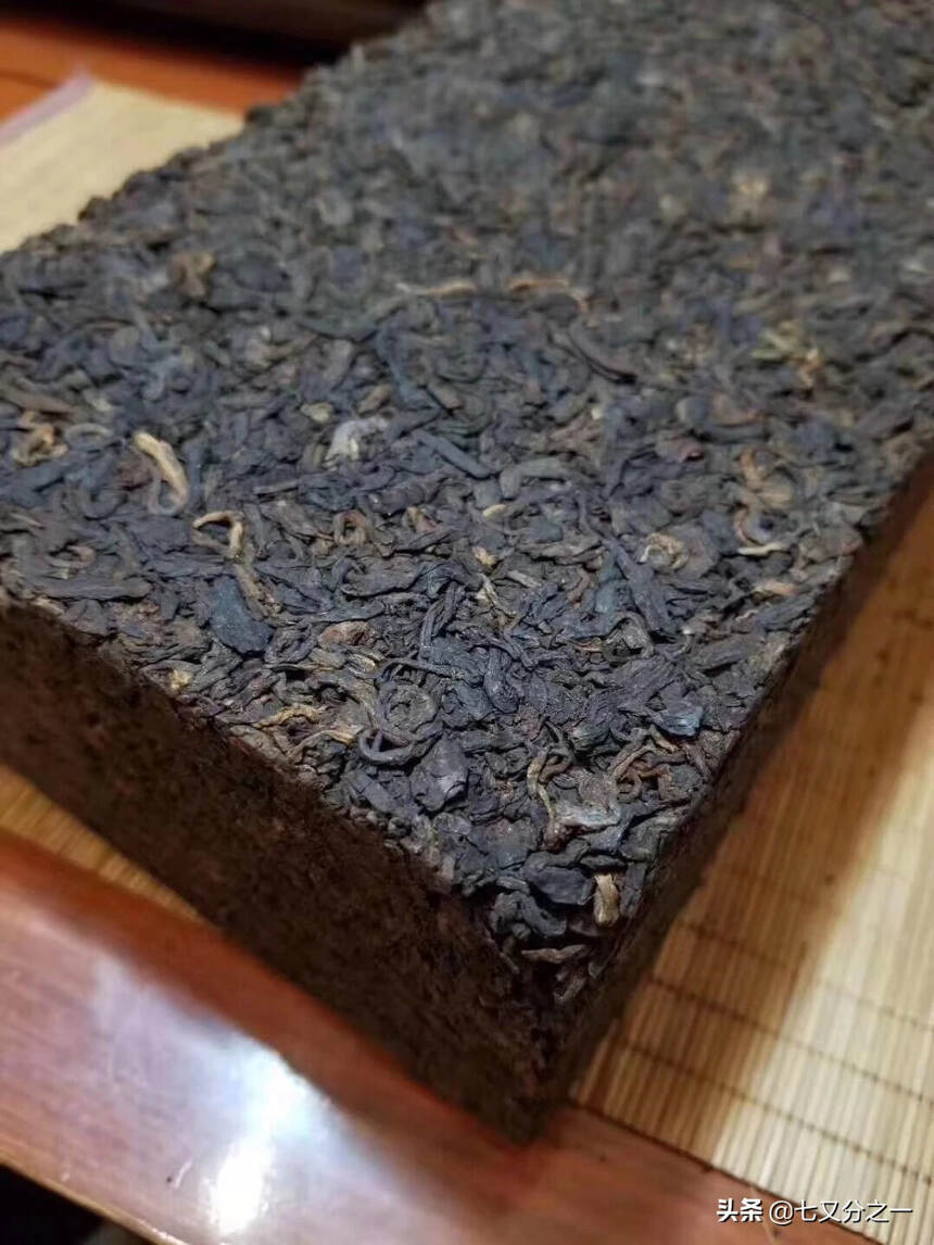 92年中茶高枕无忧茶砖3000克熟茶，
大块头 有范