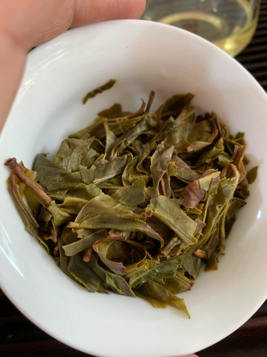 2021年曼松黄金叶曼松贡茶分拣出来的茶箐。曼松贡茶
