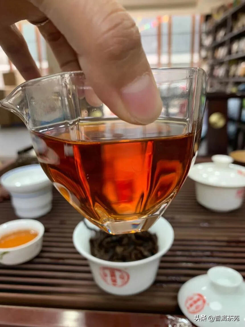 九十年代班章竹筒茶 这是生茶，不是熟茶哦#普洱茶#