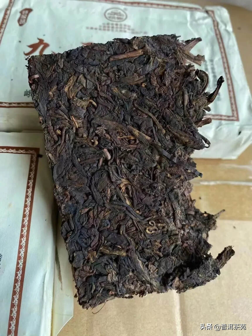 1995年九五陈砖 熟茶250g/砖，160砖/件#