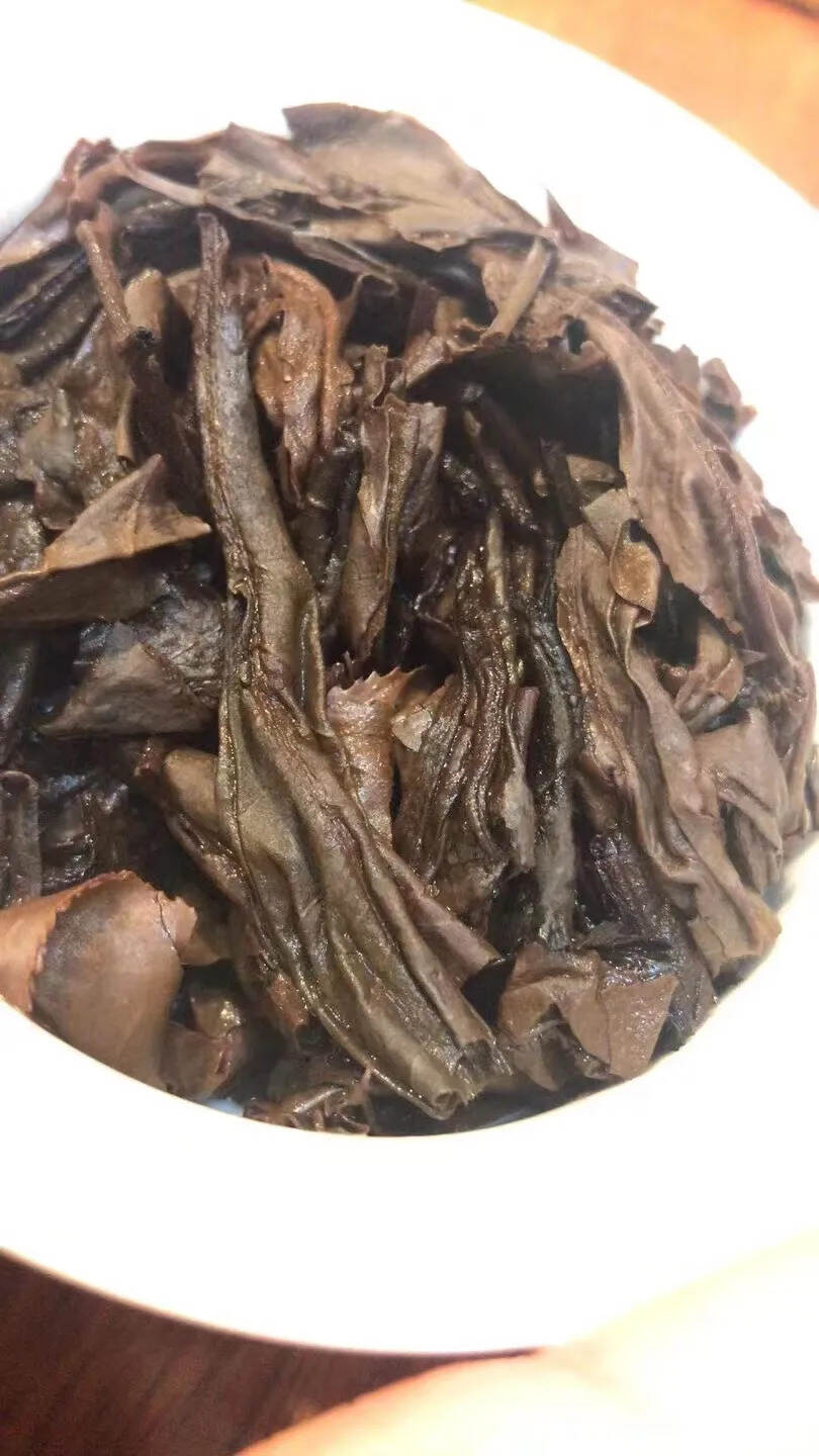 88年老班章散茶
茶气足，回甘持久
老掉渣的土豪茶#