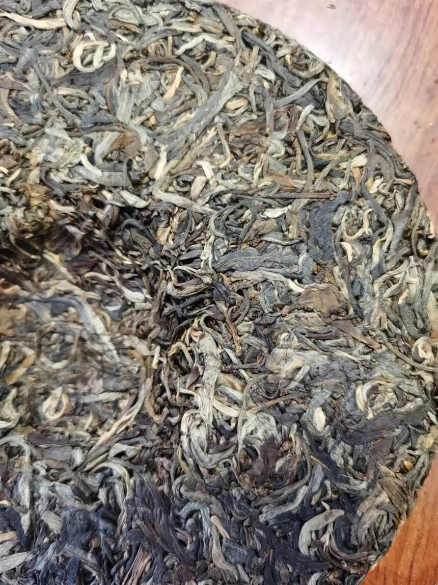 2015年景迈蜂神树纯料，兰花香堪比老班章。#普洱茶
