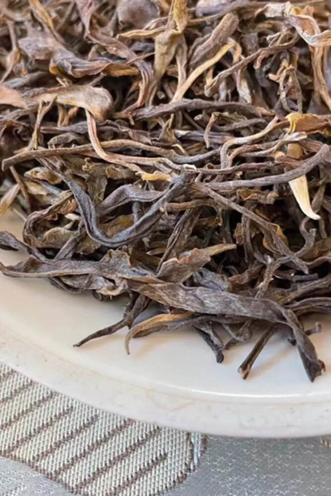 2021年勐库早春乔木生散茶，500克/箩，干茶条索