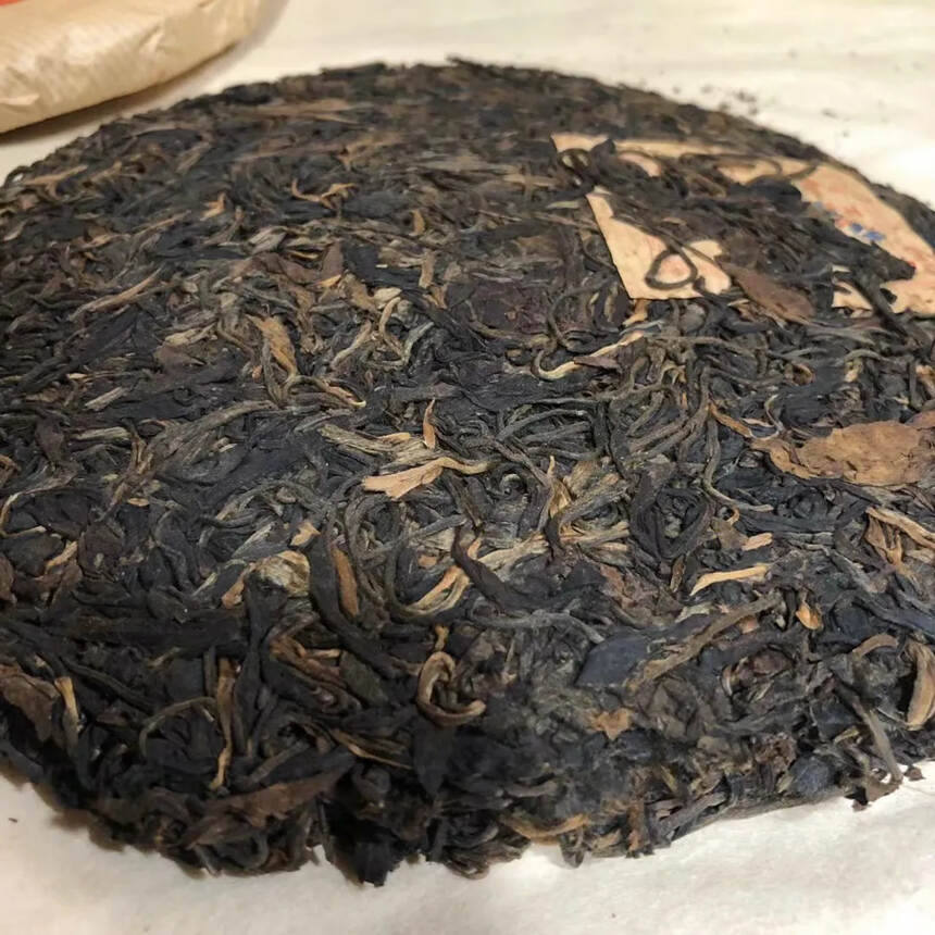 99年易昌号老茶稀缺品
口感饱满，茶气足。仓储好。