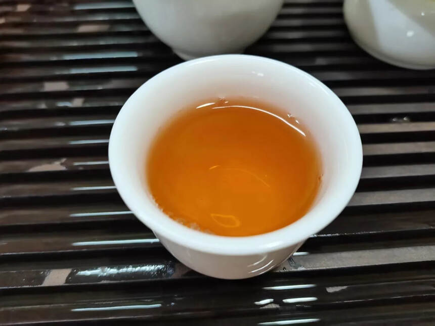 2013年兴海茶厂-布朗乔木孔雀。#普洱茶# #茶生