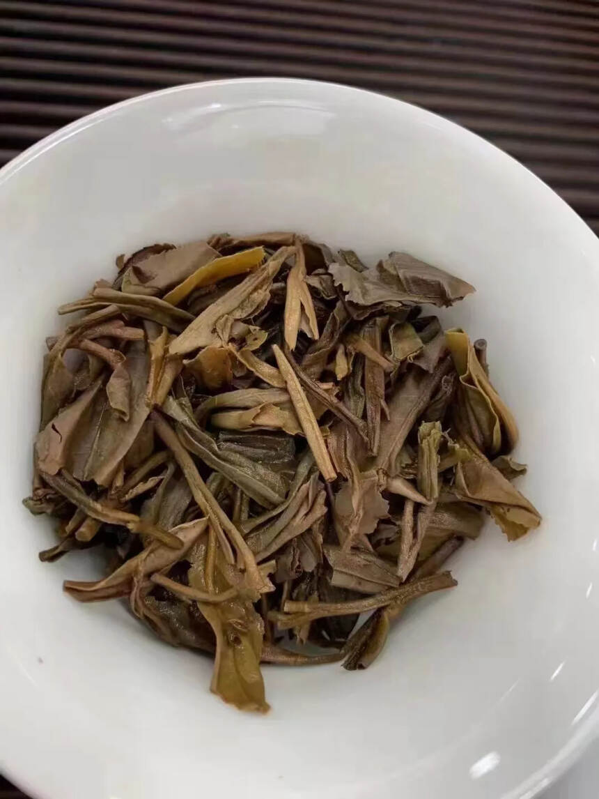 2012年六大茶山黄印 印级普洱 生茶，好喝的口粮茶