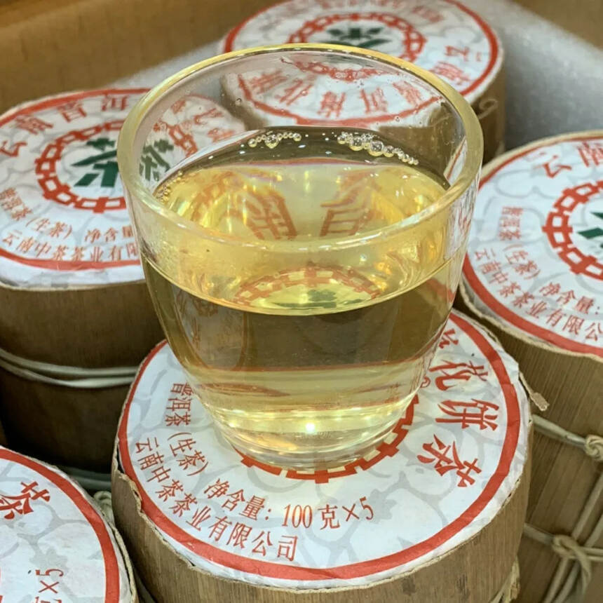 2019年中茶梅花饼，经典重现
复古配方并原料升级，