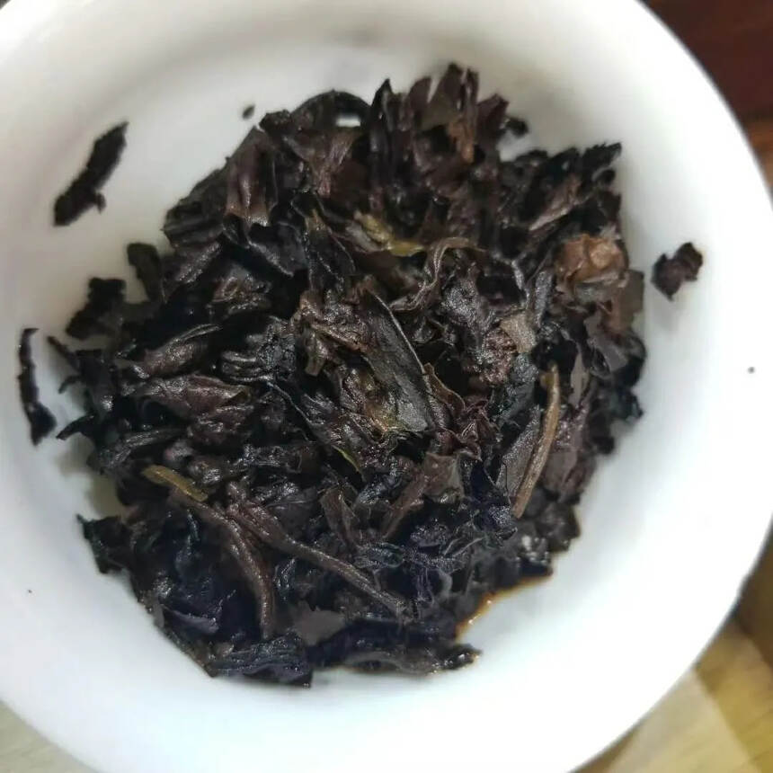 90年代芒市德兰沱茶饼熟茶～
昆明纯干仓，甜足香气好