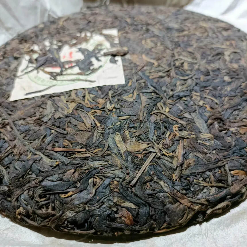 2010年天地人茶厂真淳雅味400克/饼，7饼/提，