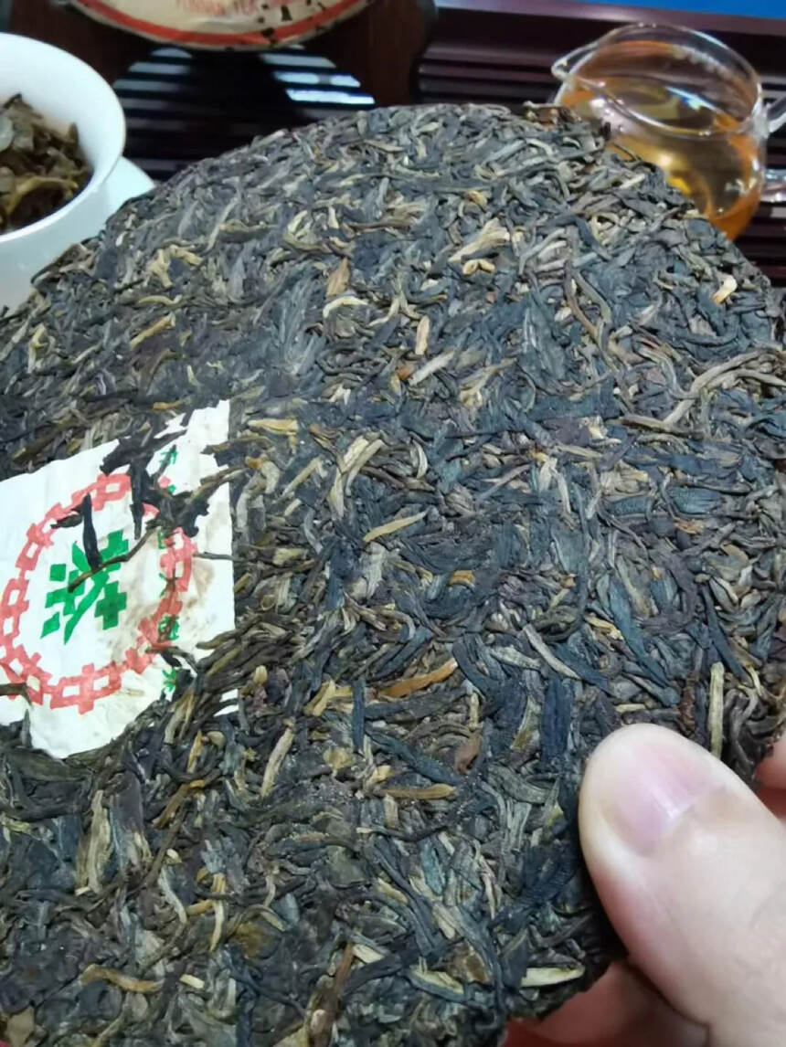 2006年布朗大树茶精选勐海布朗茶区的头春乔木古树茶