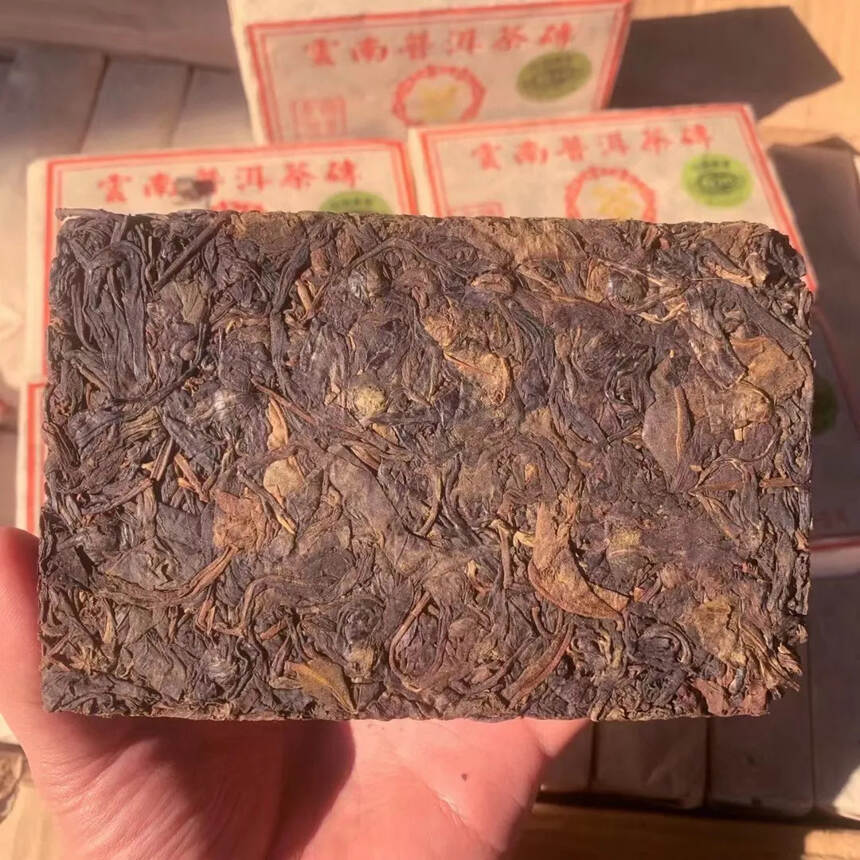 90年代末期，班章古树｜黄印|中国商检
干仓老生茶，