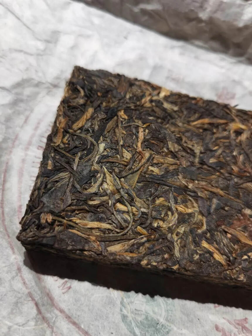 [烟花]2000年甲级傣家族茶砖【一款作为国礼的青砖