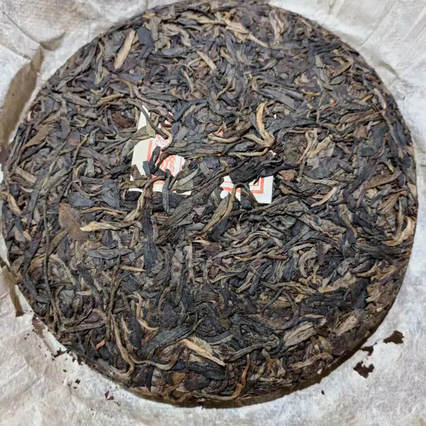 03年恒邦茶厂贺开古树茶250克，一提7片，一件8提