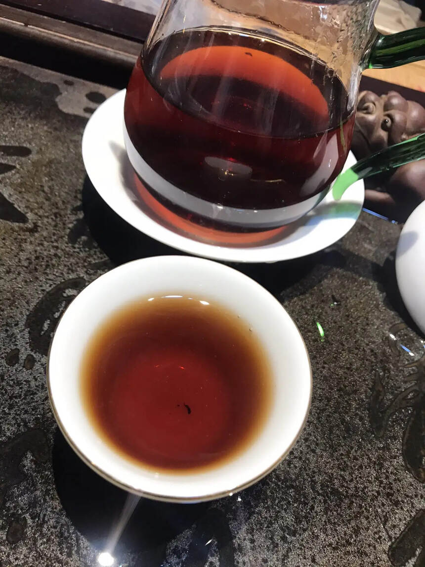 #普洱茶# 80年代第一批人参砖熟茶500克，汤色红