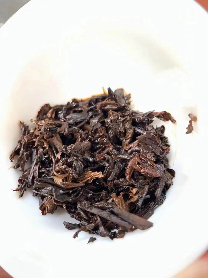 九十年代乔木熟茶400克/饼
纯正勐海原料，早期传统