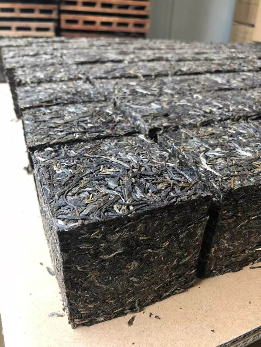 2017年冰岛立方砖
一块500克，一件45块
品质