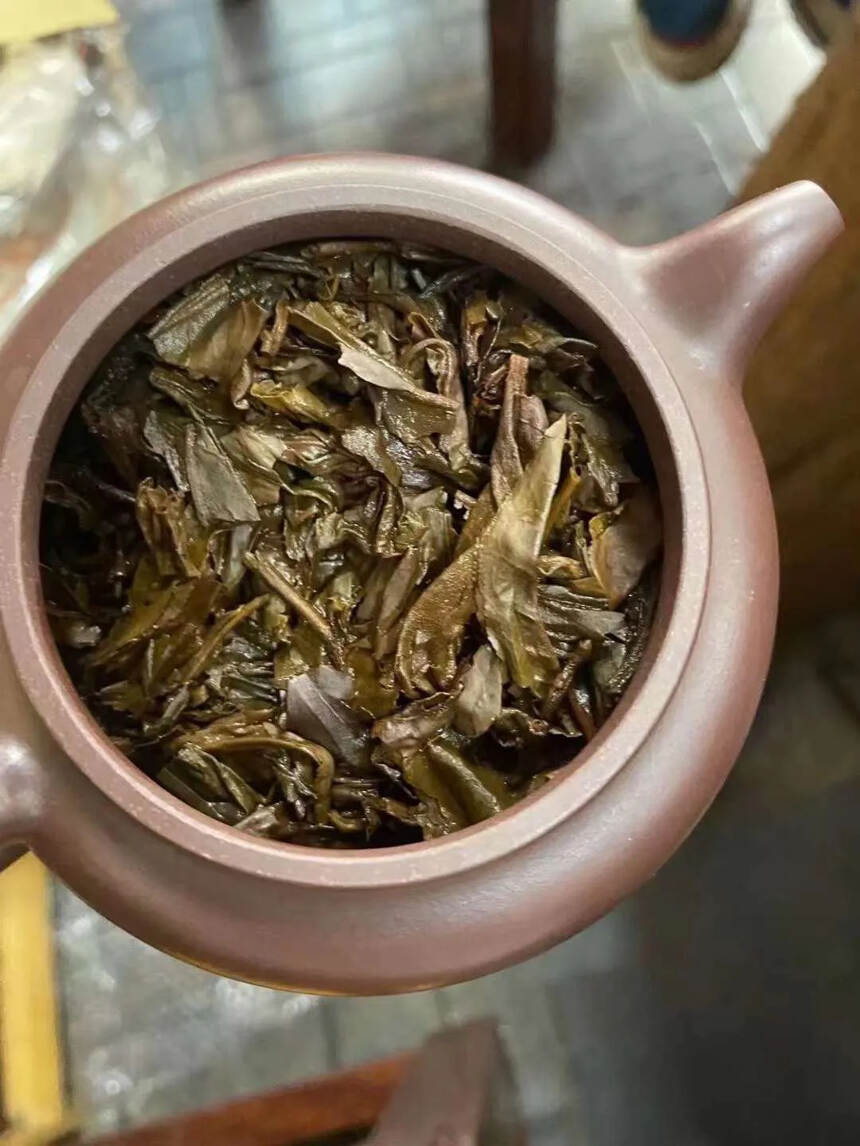 ❤❤

2000年凤牌生茶，凤庆茶厂出品，干仓存放，