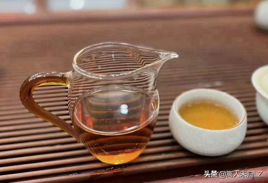 2006年班章圆茶，357克本品选用班章古树原料精制