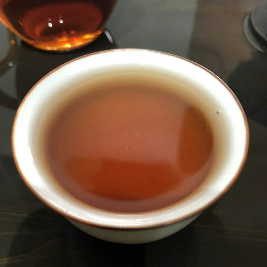 99年红丝带·枣香圆茶
纯纯的干仓，入口枣香感满满。