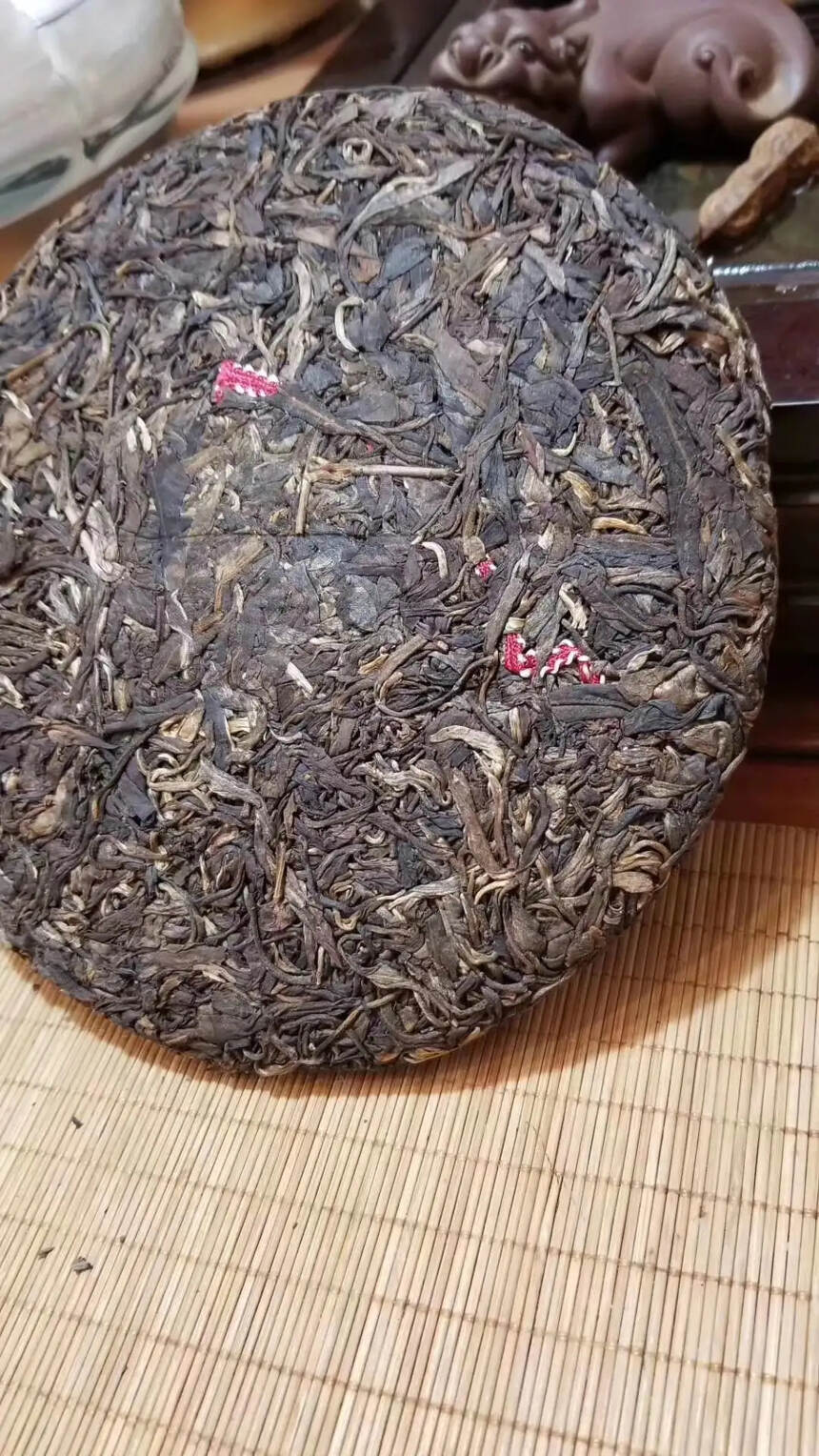 2010年香港茶商在我店里定制的一款红丝带。#普洱茶