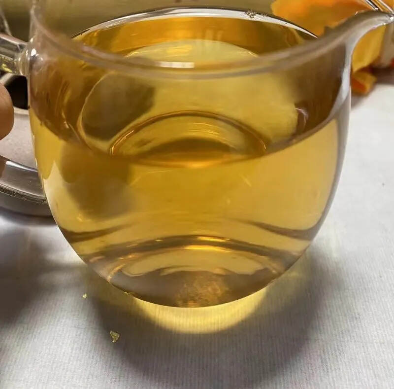 2020年十二生肖竹筒茶 原料选用布朗山老树茶 每根