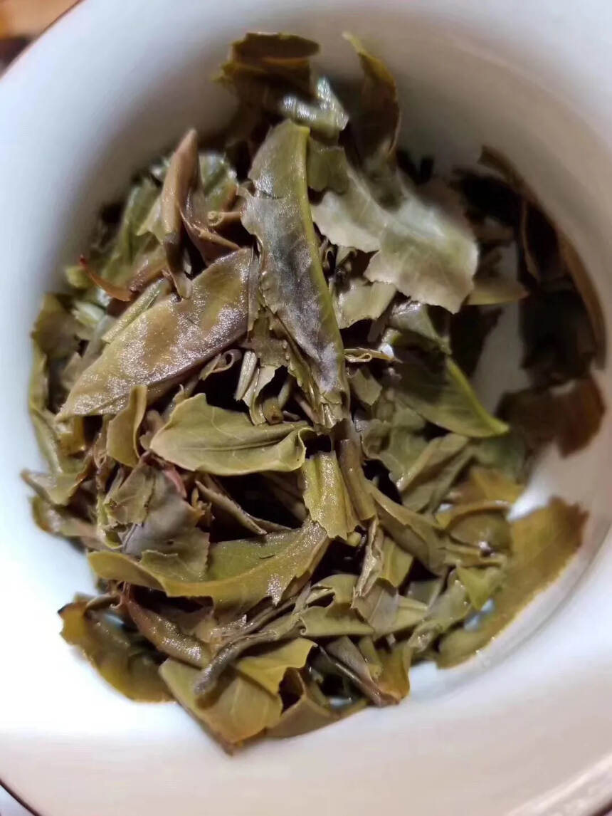 2016年布朗古树生茶 500克 。点赞评论送茶样品