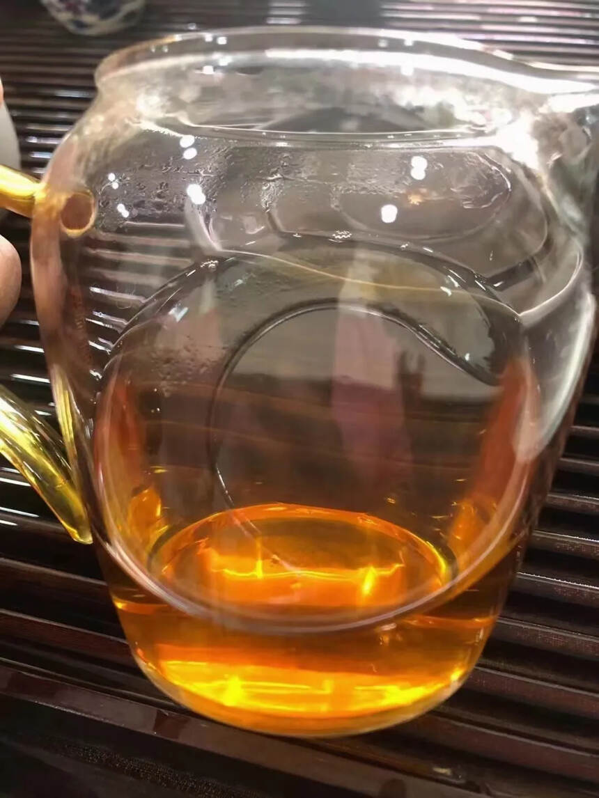 1999年熊猫班章生态茶砖，500克/片，润滑醇厚，