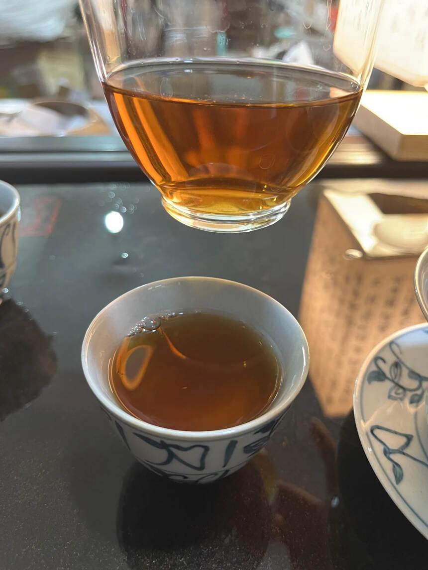 99年格纹纸小绿印八口中生茶，布朗山原料，茶味足香气