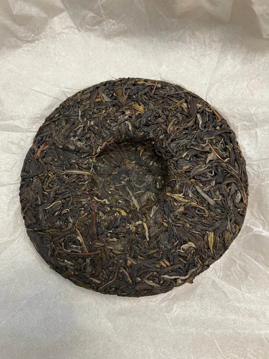 #普洱茶# 2018年易武正山，麻黑古树200克小饼