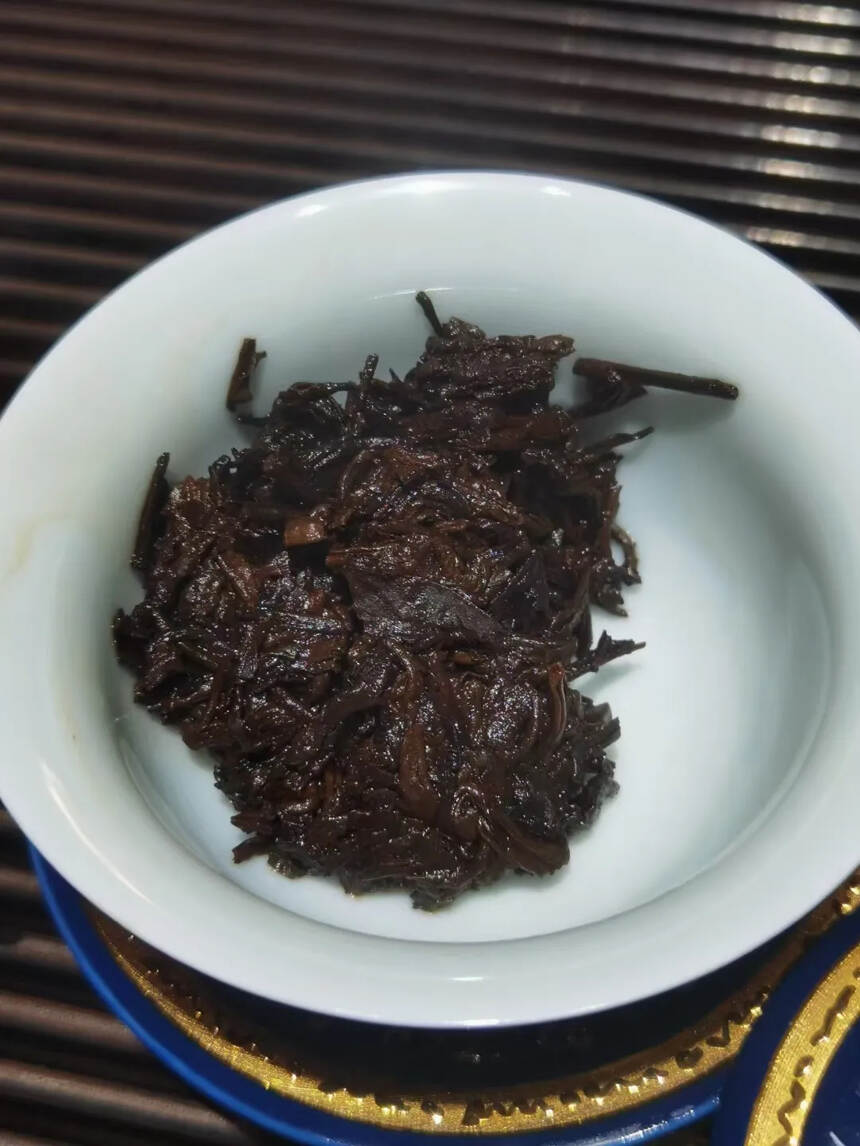 05年福海茶厂1级饼，357克*84片/件，此款茶是