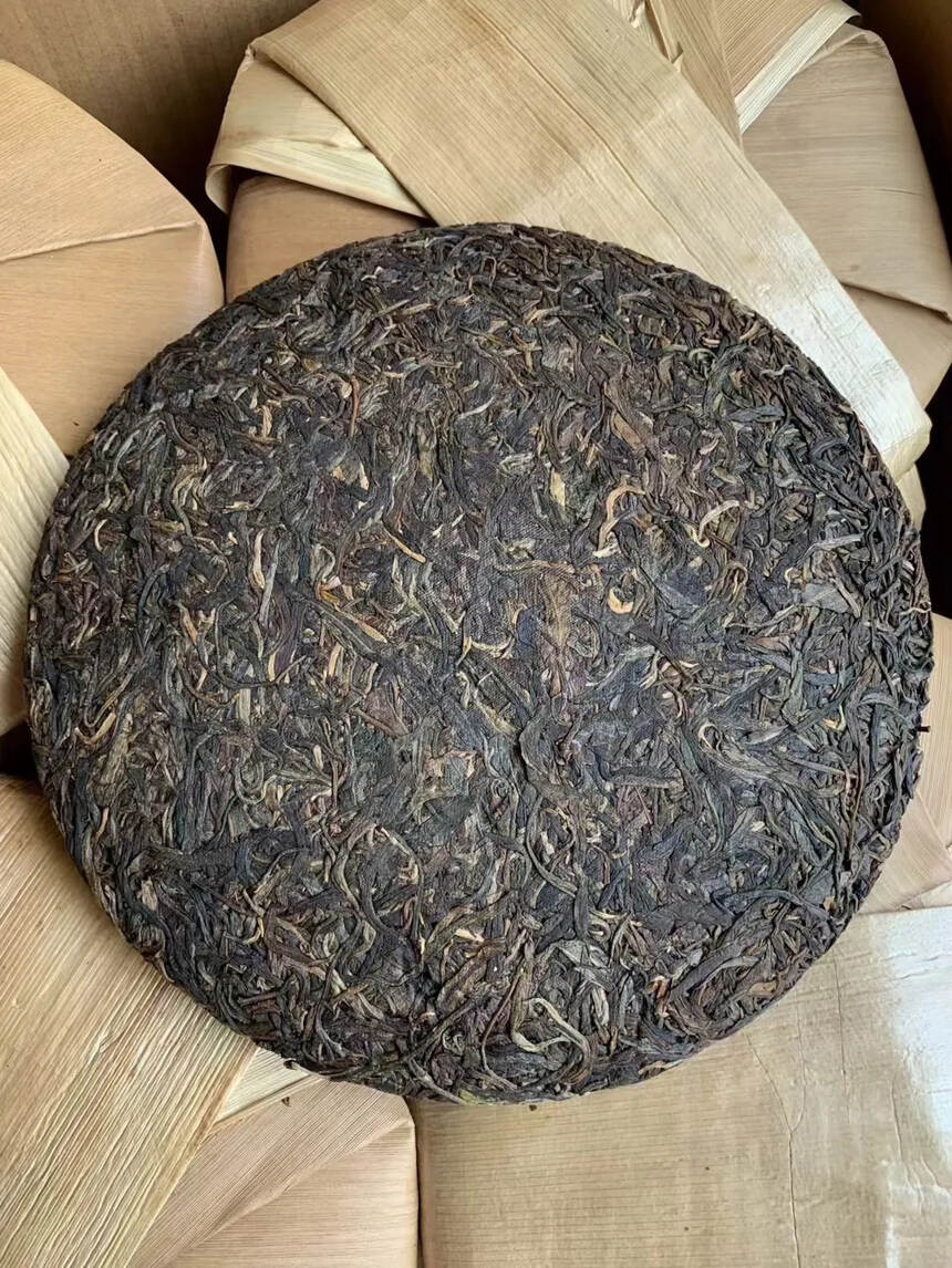 2006年凤临高香孔子文化节纪念普洱茶，这种茶就是纯