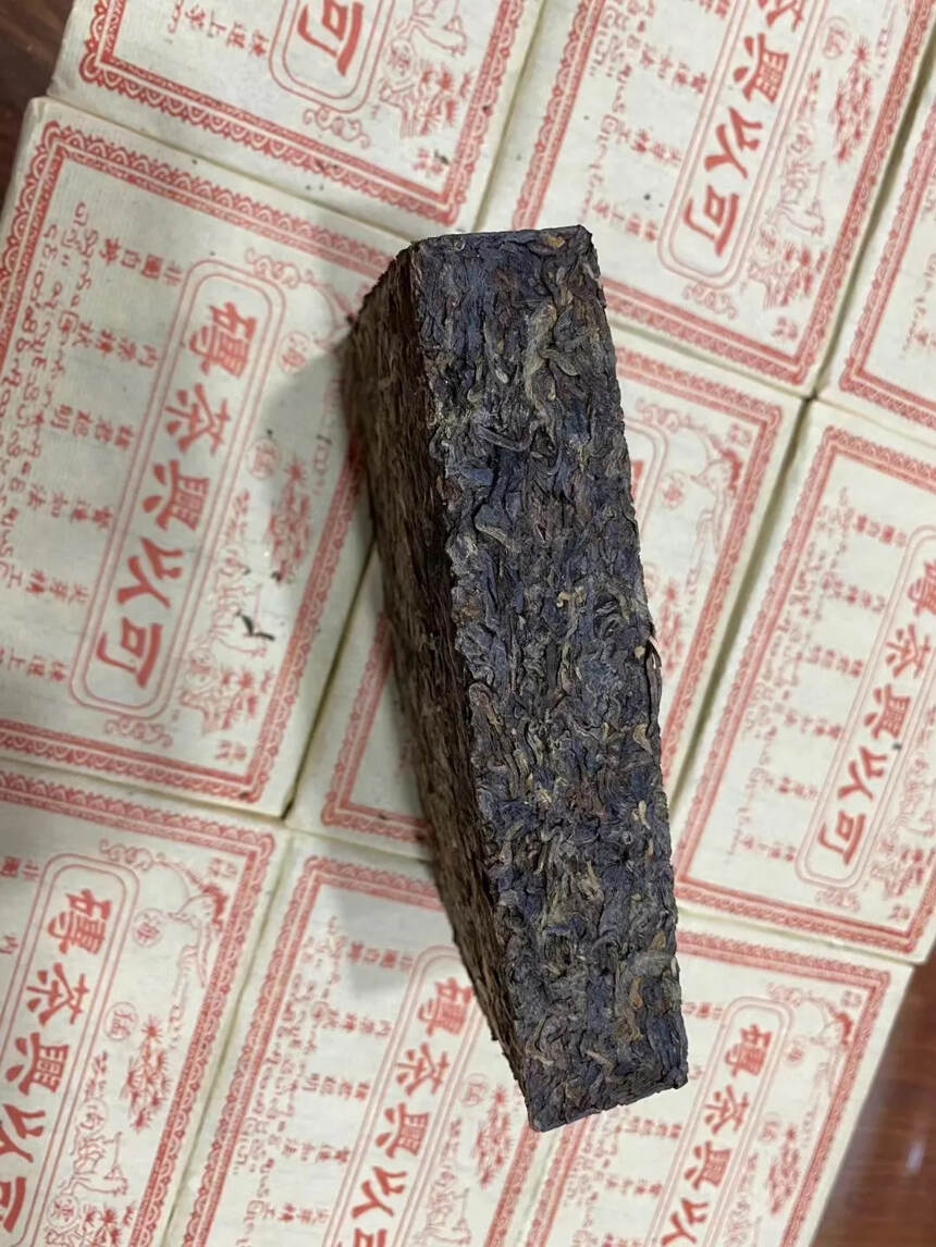 2004年可以兴老生茶。点赞评论送茶样品尝。#茶#